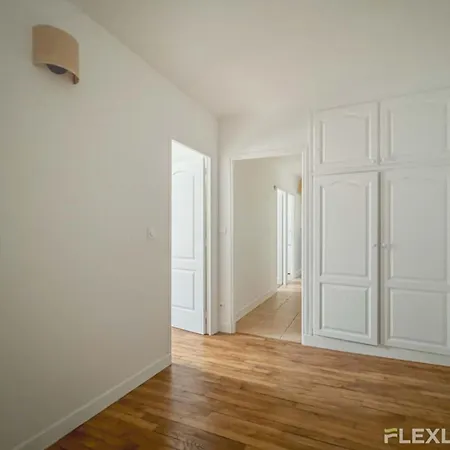 Flexliving - - Saint Martin * Paris